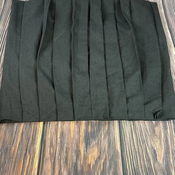 Together Charcoal Gray “Poet Core” Pleated Skirt- Size 6 - Picture 3 of 9